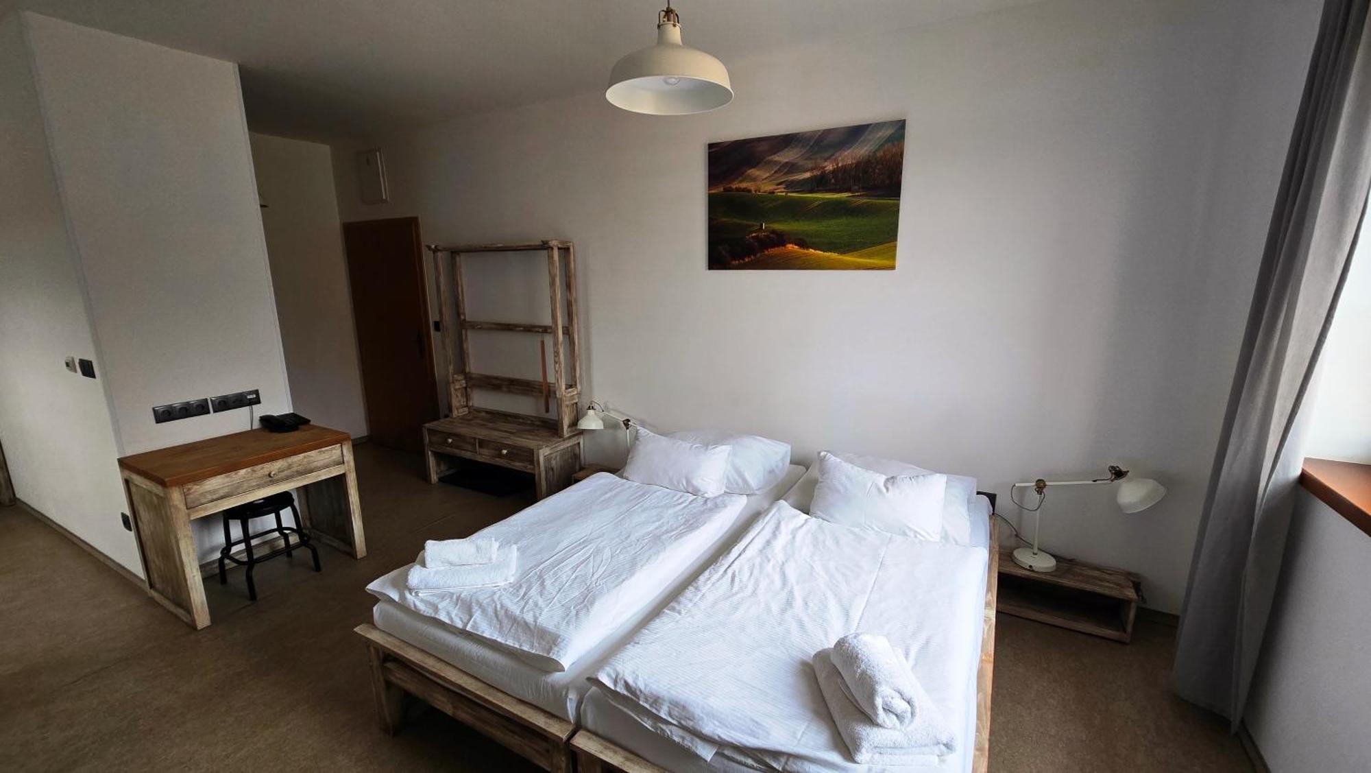 Dvůr Perlová voda Budyne nad Ohri Exterior foto