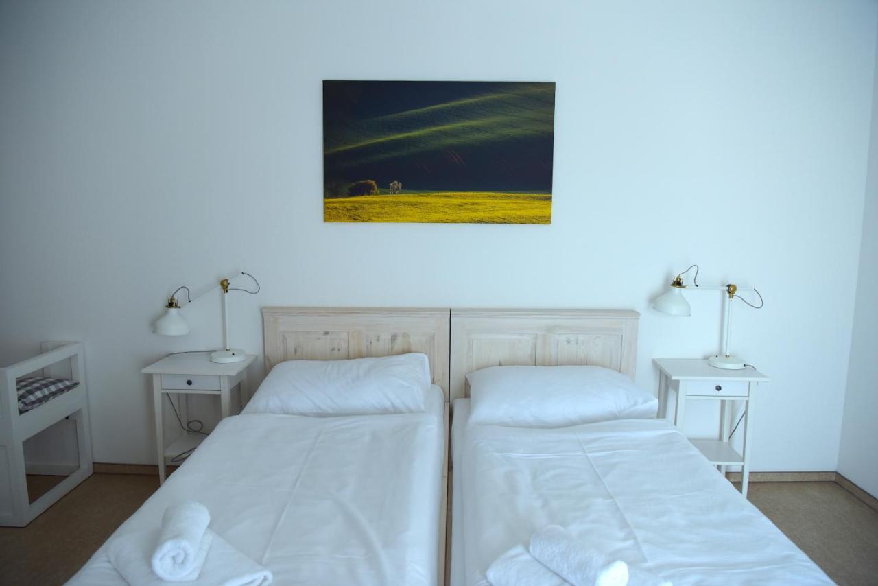 Dvůr Perlová voda Budyne nad Ohri Exterior foto